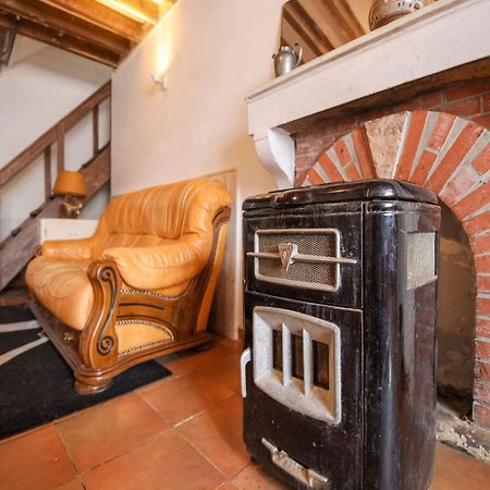 Traditional Holiday Home In Brinon Sur Beuvron Bagian luar foto
