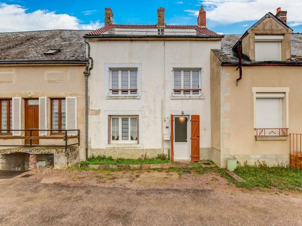 Traditional Holiday Home In Brinon Sur Beuvron Bagian luar foto