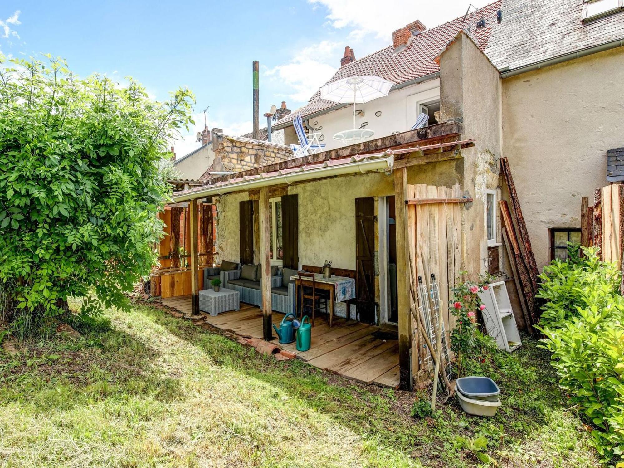 Traditional Holiday Home In Brinon Sur Beuvron Bagian luar foto