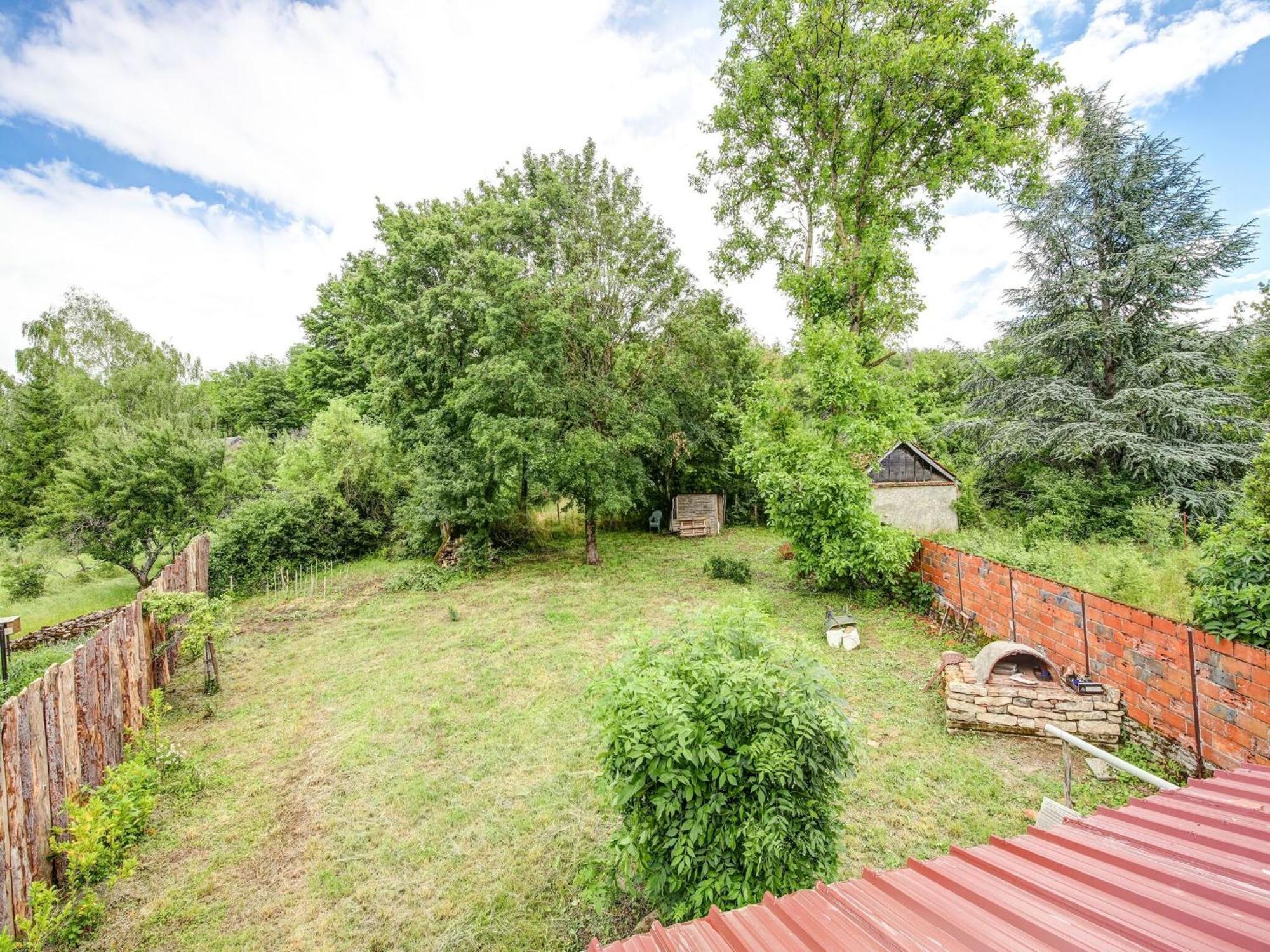 Traditional Holiday Home In Brinon Sur Beuvron Bagian luar foto